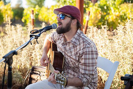 J Vineyards & Winery